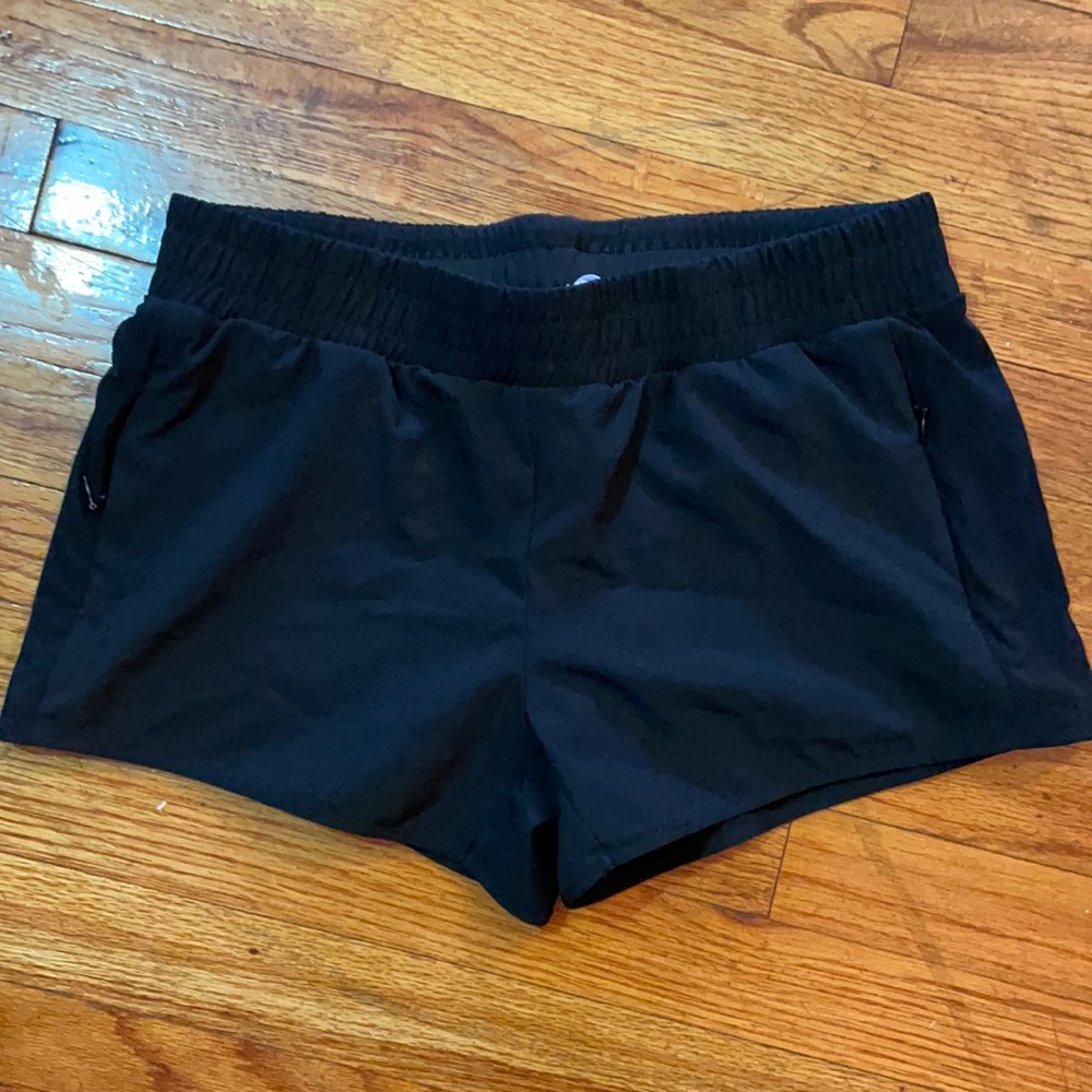 Fabletics running short S